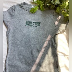 Grey shirt New York Central Park